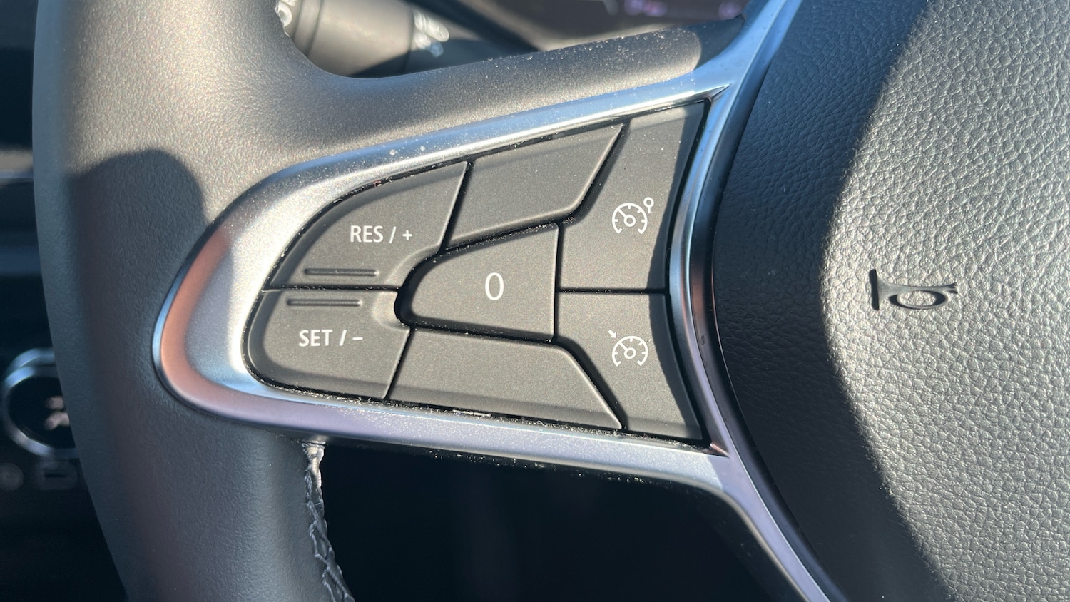 Used Renault Clio 2024 for sale - 77946953: Photo 25