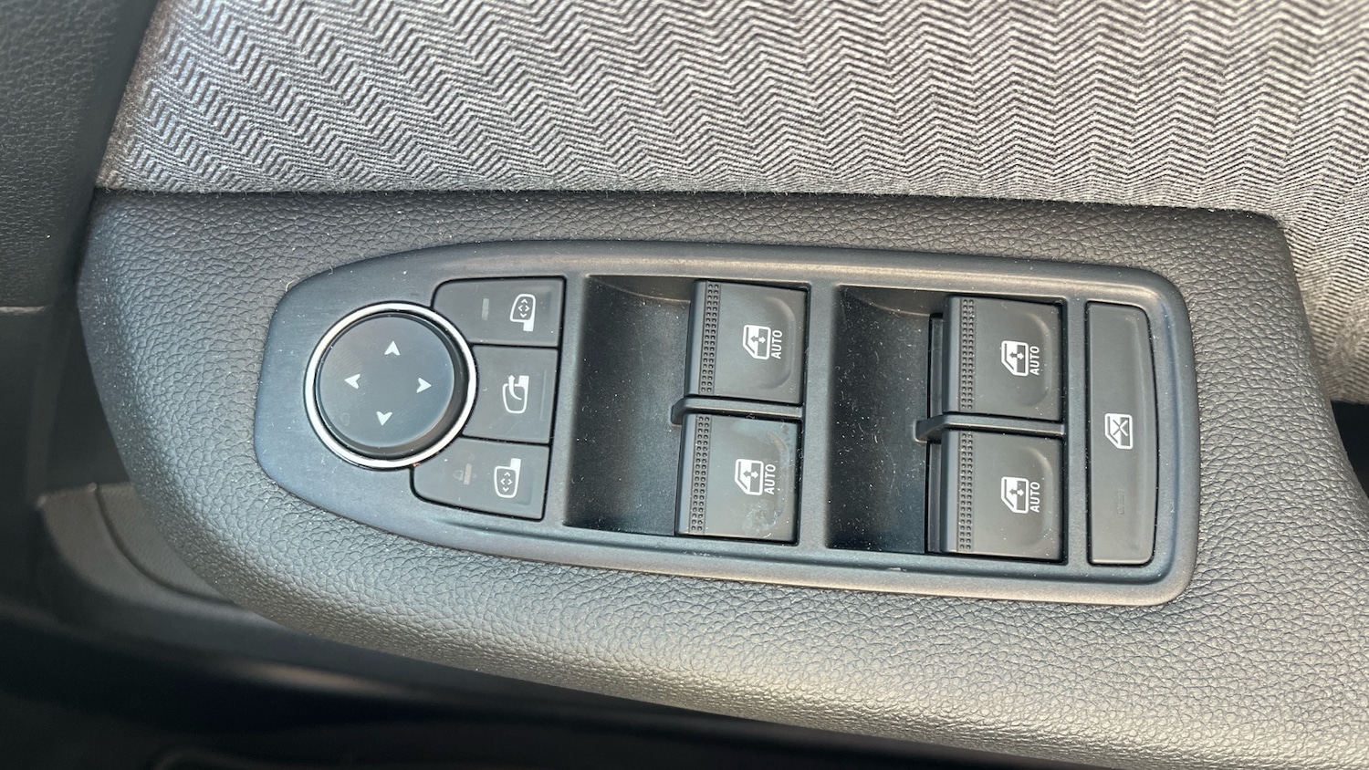 Used Renault Clio 2024 for sale - 77946953: Photo 27