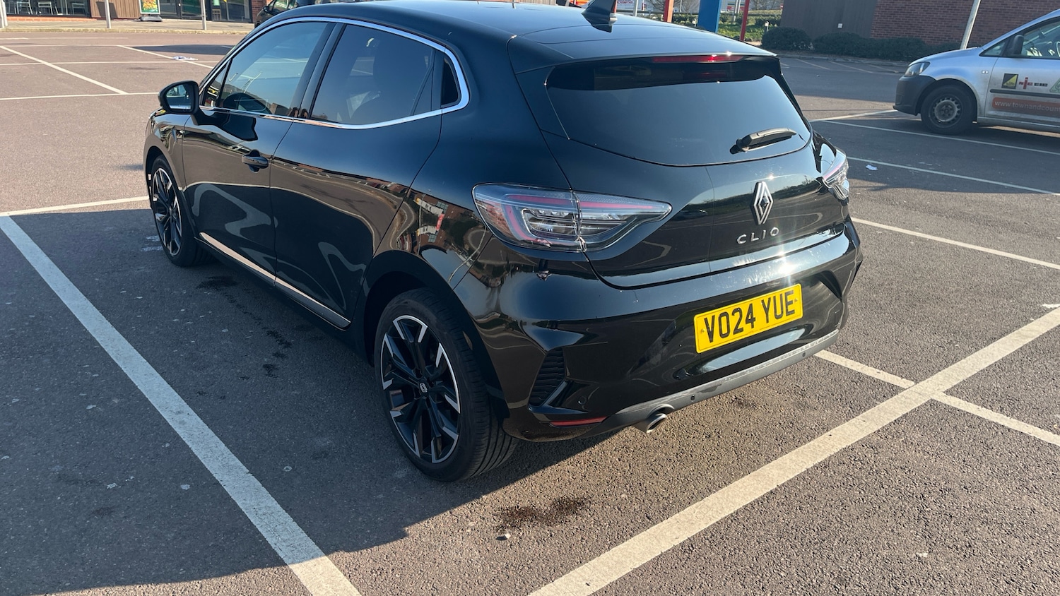 Used Renault Clio 2024 for sale - 77946953: Photo 33