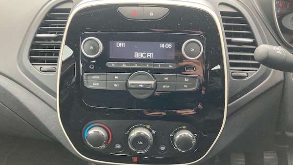 Used Renault Captur 2020 for sale - 76076232: Photo 12