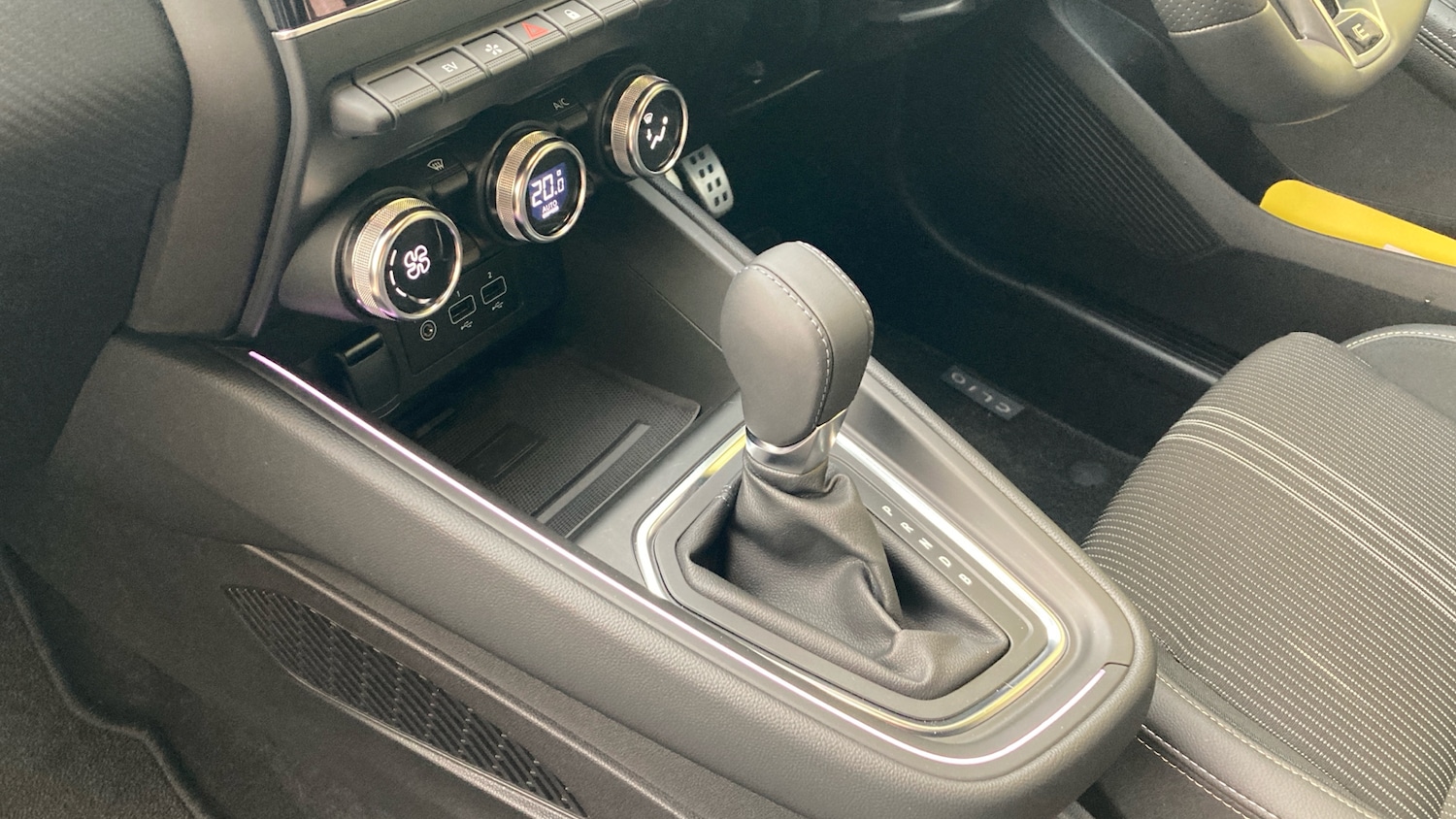 Used Renault Clio 2023 for sale - 76467920: Photo 13