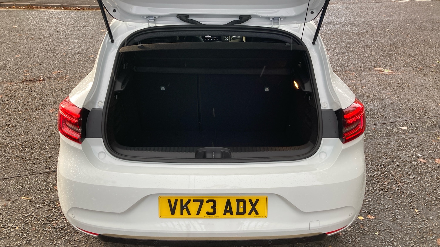 Used Renault Clio 2023 for sale - 76467920: Photo 4