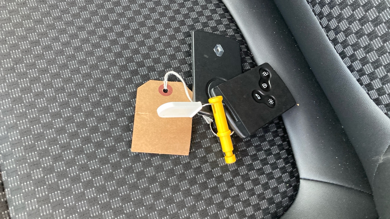 Used Renault Clio 2019 for sale - 77432530: Photo 20