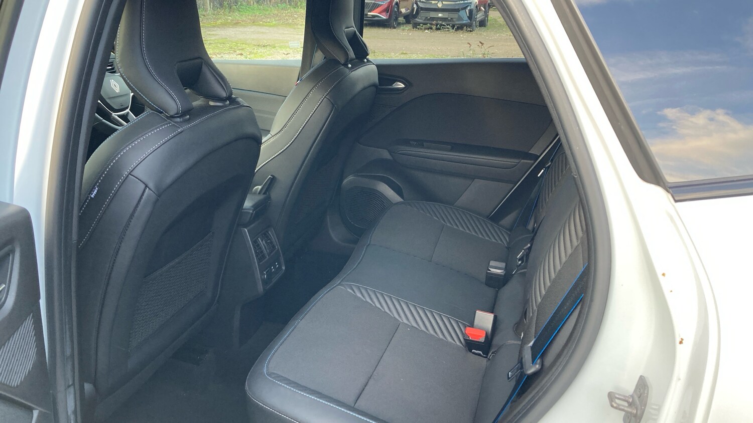 Used Renault Other 2024 for sale - 77353453: Photo 16