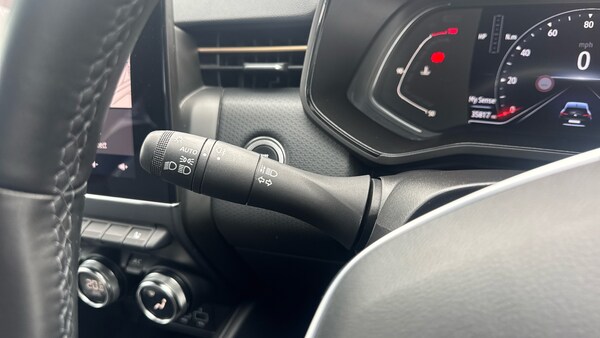 Used Renault Clio 2021 for sale - 76161829: Photo 27