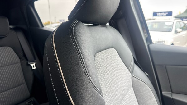 Used Renault Clio 2021 for sale - 76161829: Photo 32