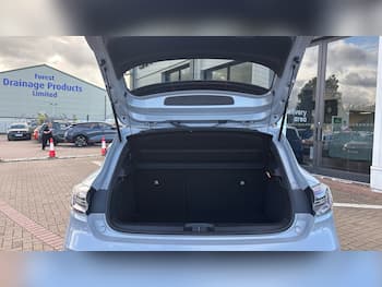 Used Renault Clio 2025 for sale - 79776117: Photo