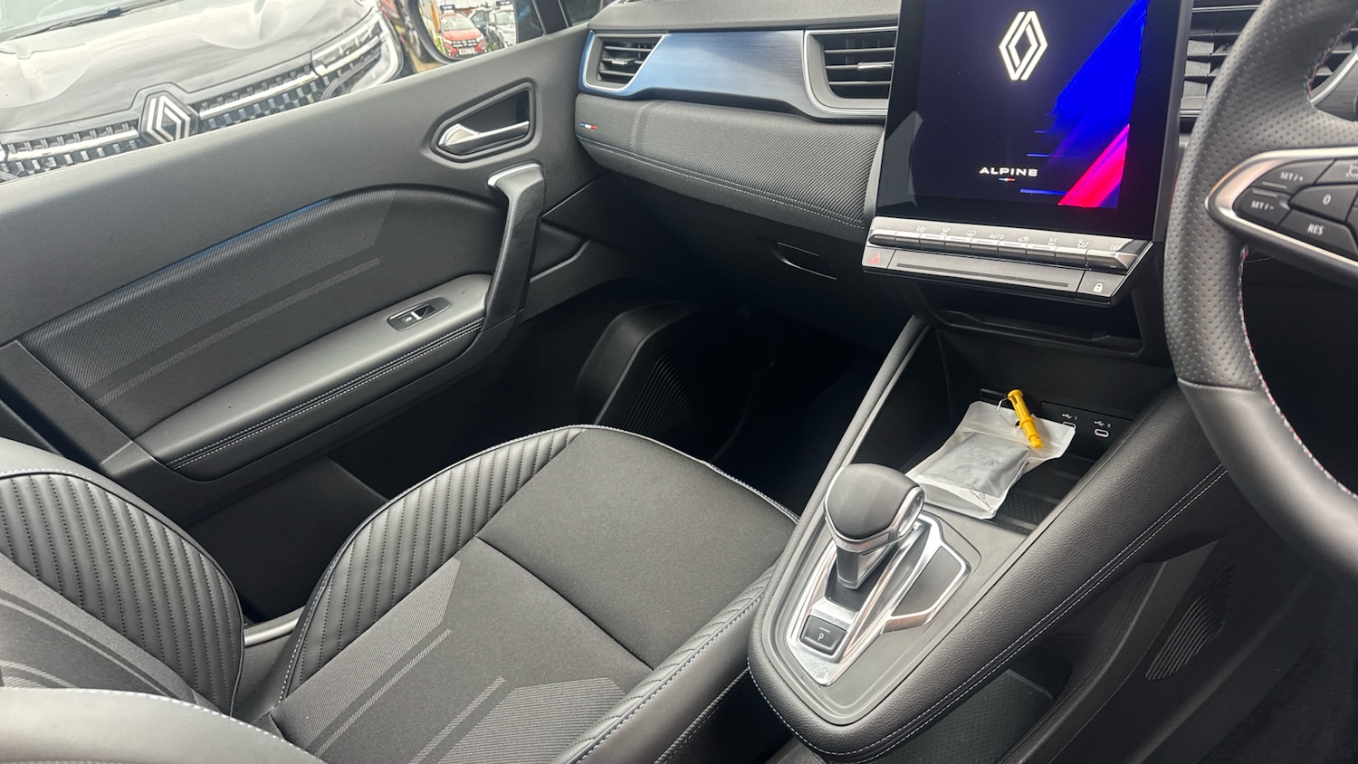 Used Renault Other 2024 for sale - 77702588: Photo 14