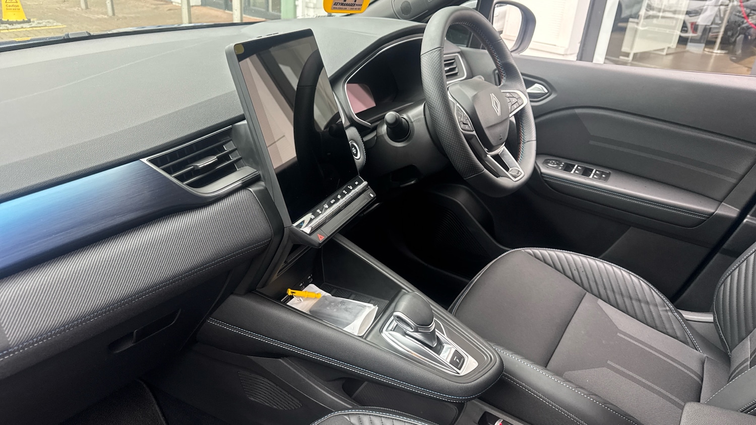 Used Renault Other 2024 for sale - 77702588: Photo 9