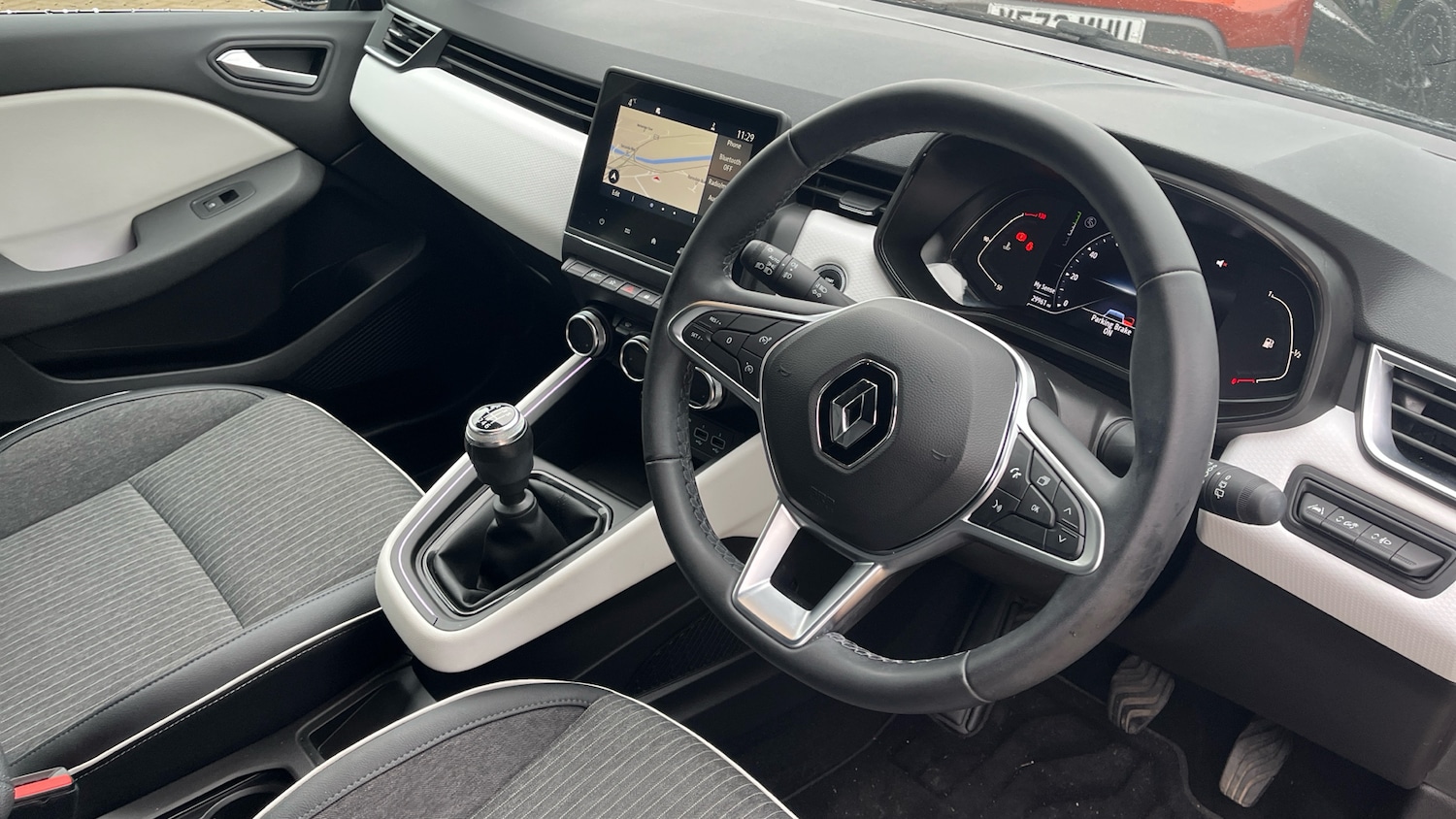 Used Renault Clio 2022 for sale - 77125625: Photo 11