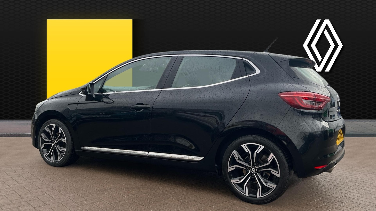 Used Renault Clio 2022 for sale - 77125625: Photo 2