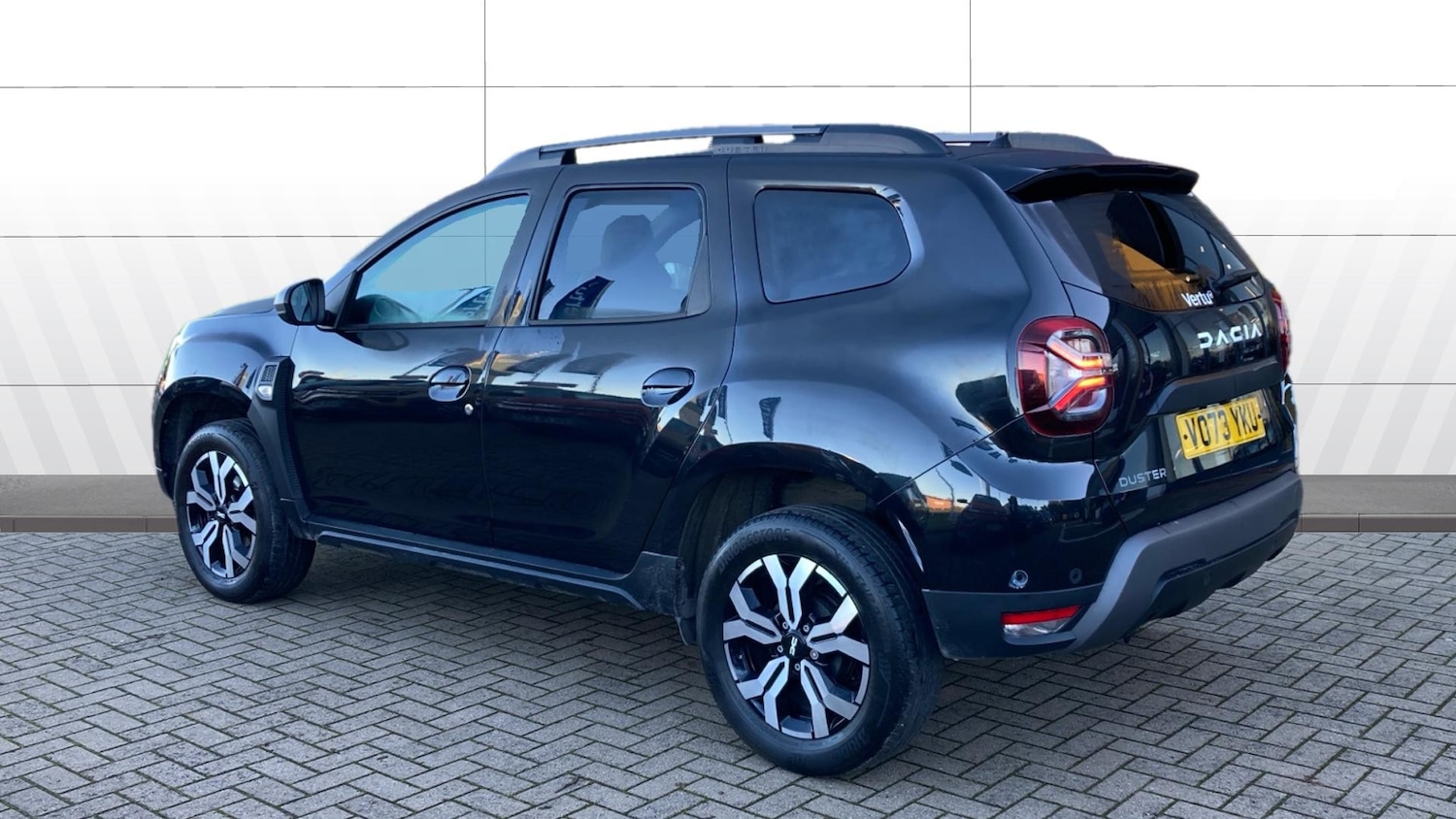 Used Dacia Duster 2023 for sale - 76627824: Photo 2