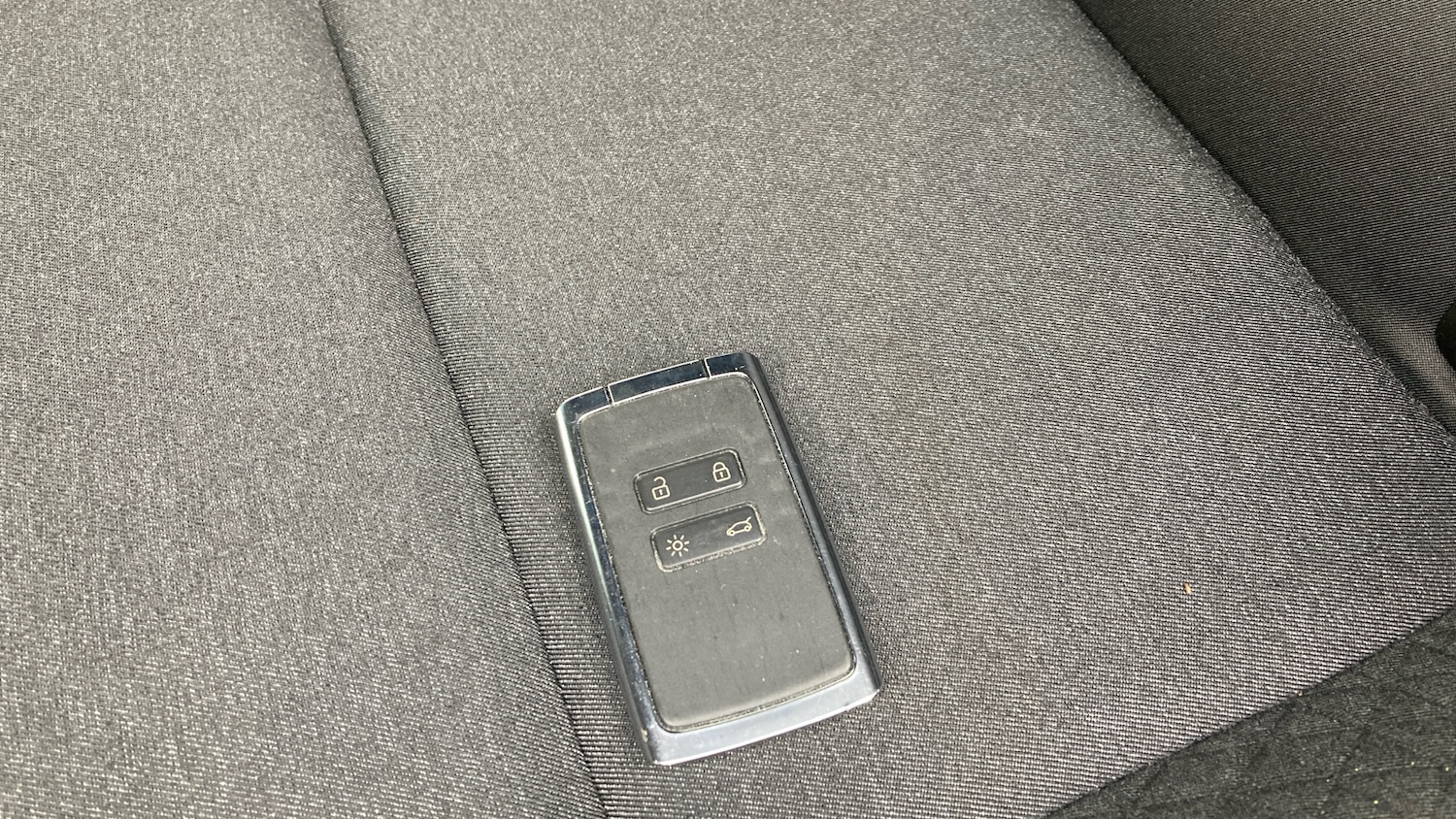 Used Renault Clio 2020 for sale - 76450273: Photo 20