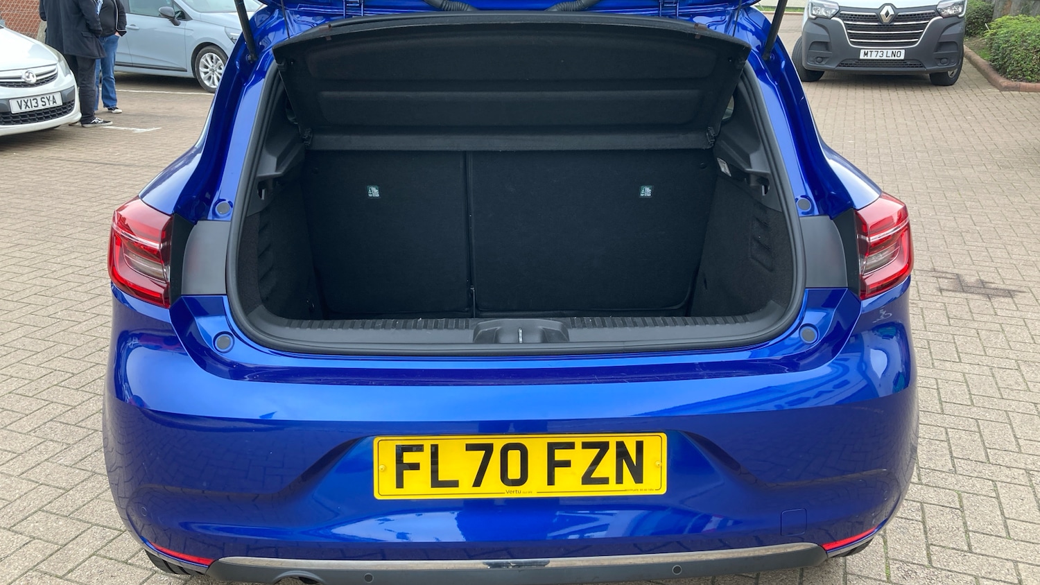 Used Renault Clio 2020 for sale - 76450273: Photo 4