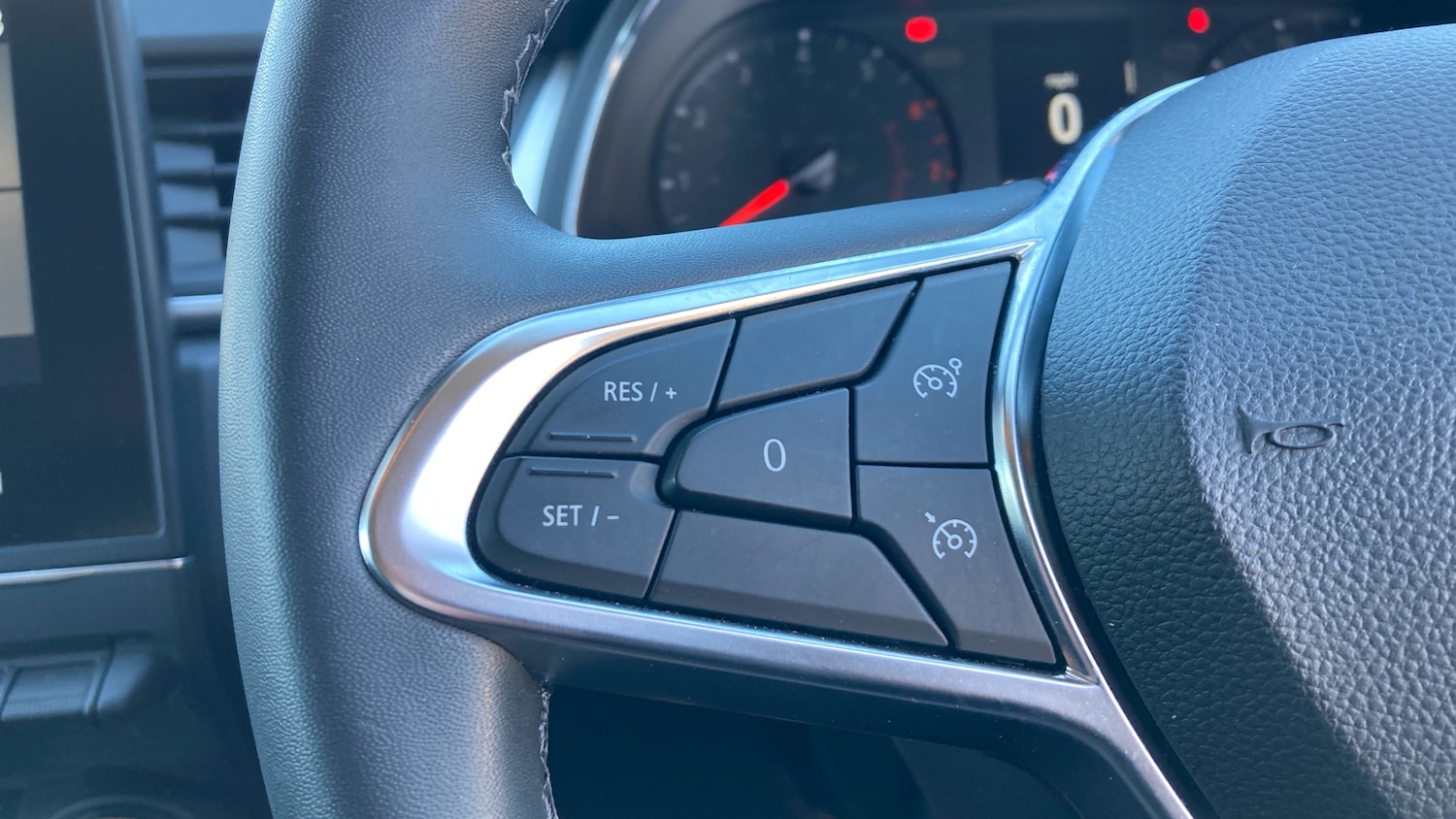 Used Renault Captur 2022 for sale - 78092512: Photo 25