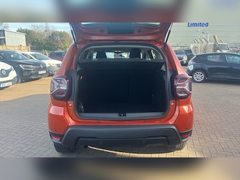 Used Dacia Duster 2023 for sale - 77663306: Photo