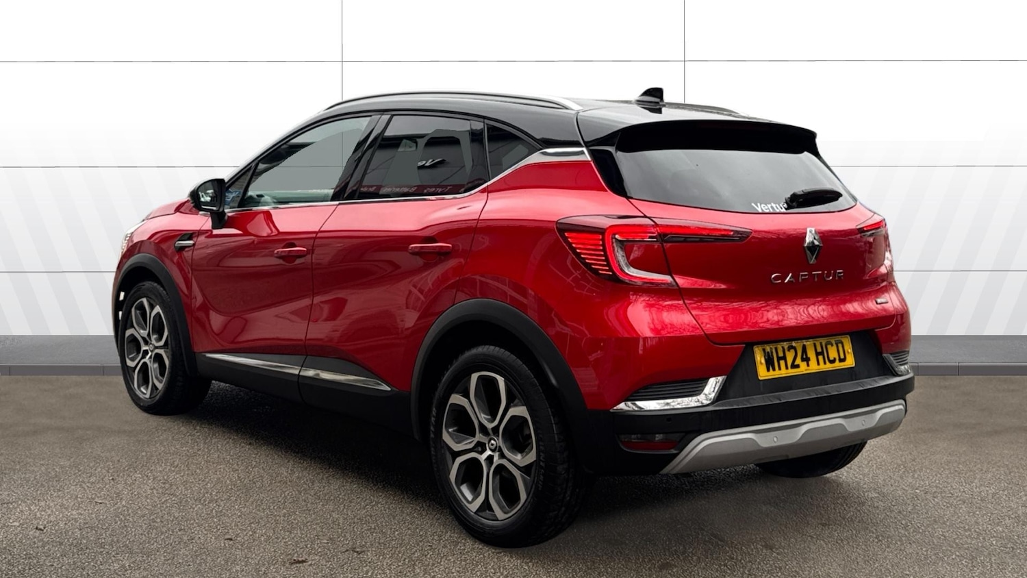 Used Renault Captur 2024 for sale - 77607409: Photo 2