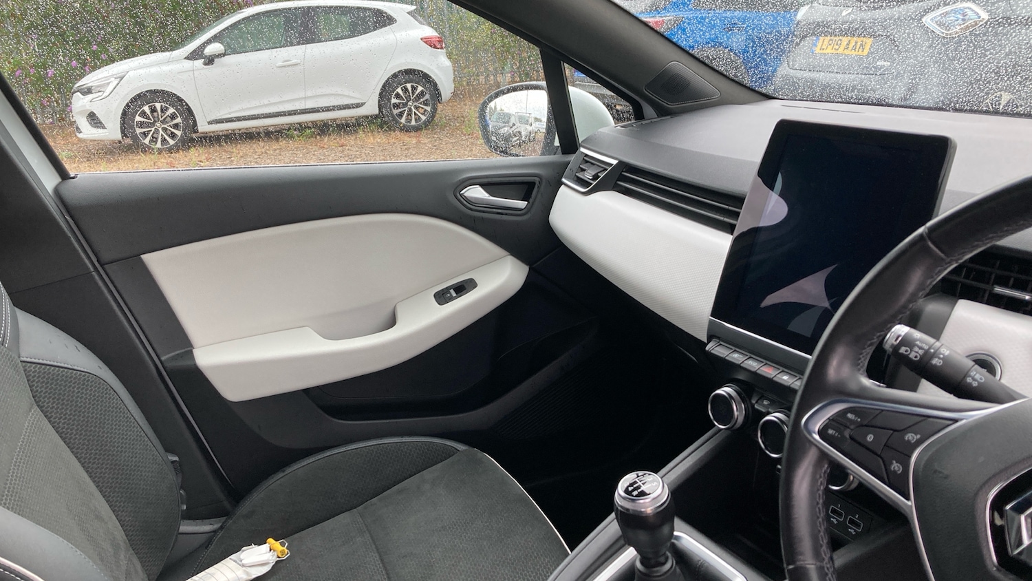 Used Renault Clio 2020 for sale - 76649520: Photo 14