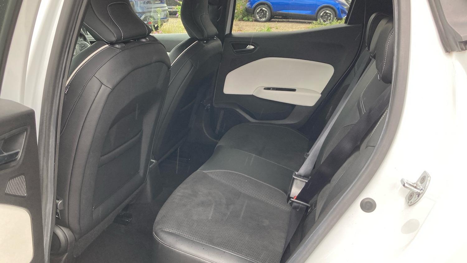 Used Renault Clio 2020 for sale - 76649520: Photo 16