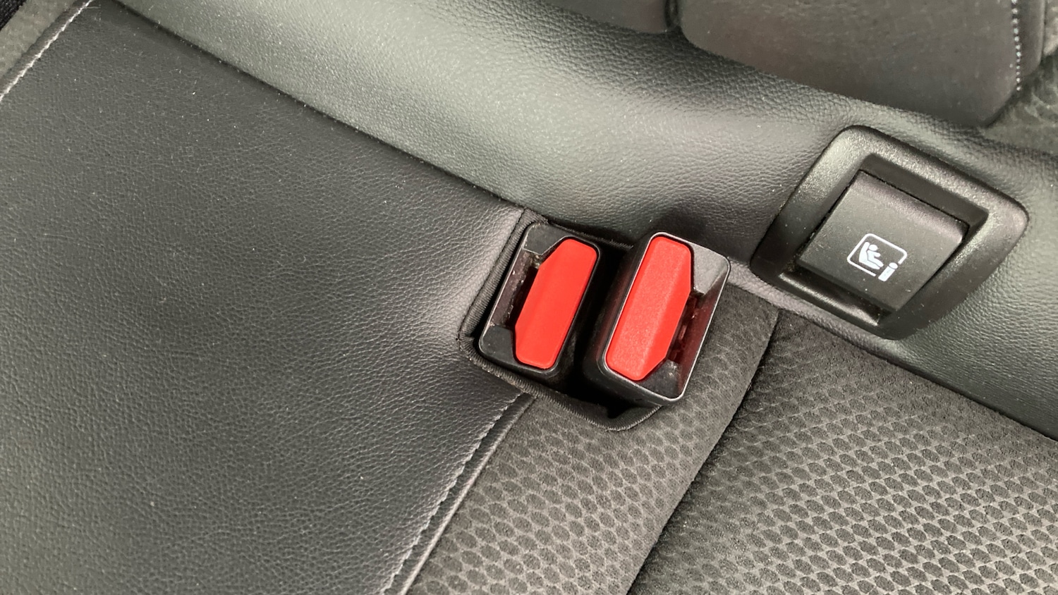 Used Renault Clio 2020 for sale - 76649520: Photo 17