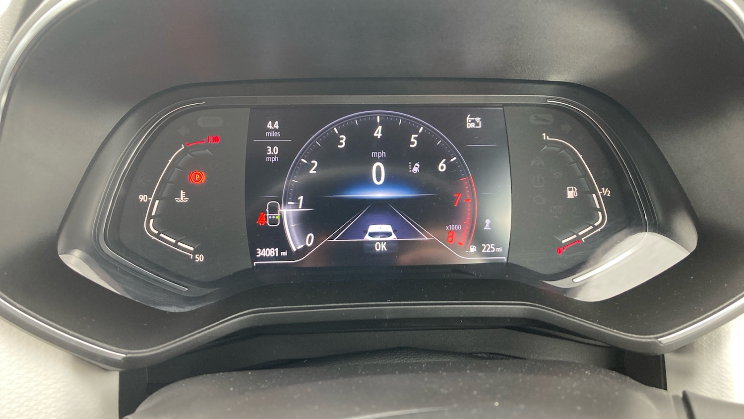 Used Renault Clio 2020 for sale - 76649520: Photo 18