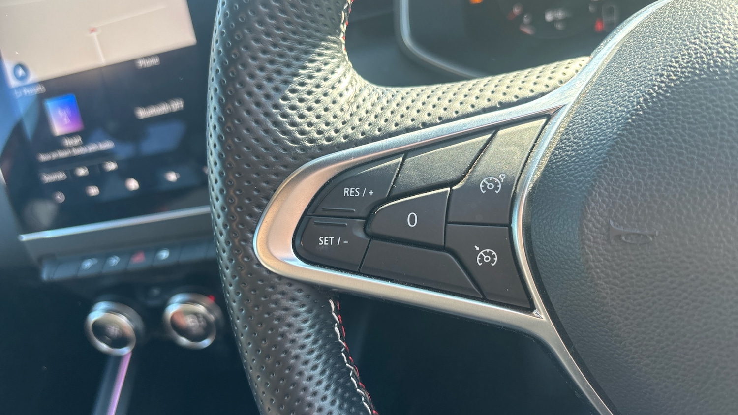 Used Renault Clio 2023 for sale - 78081587: Photo 25