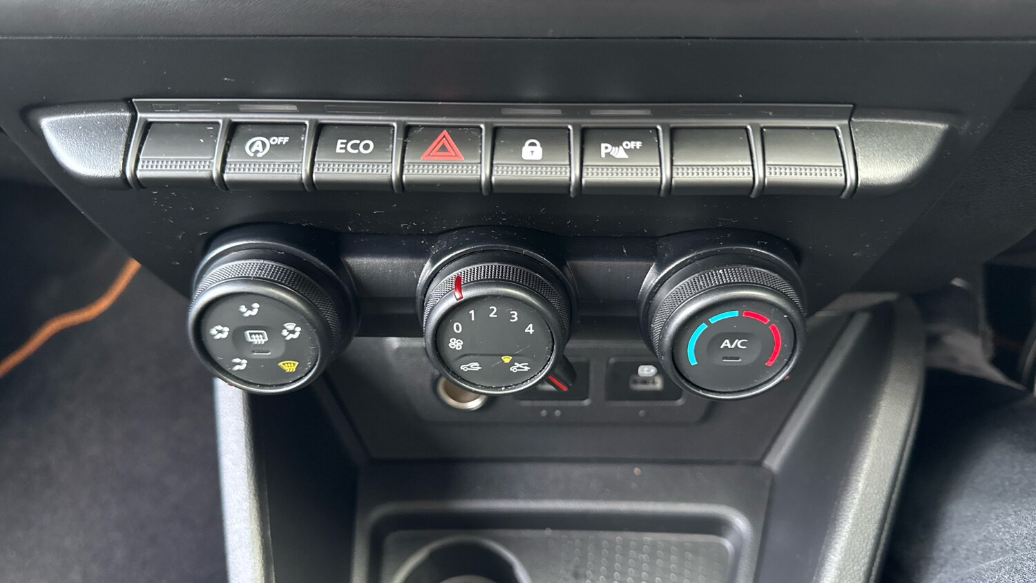 Used Dacia Duster 2023 for sale - 76611564: Photo 24