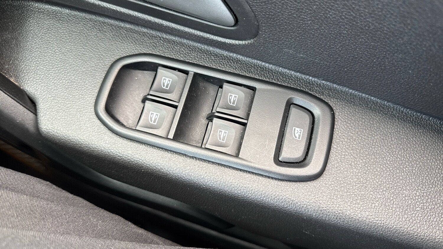 Used Dacia Duster 2023 for sale - 76611564: Photo 34