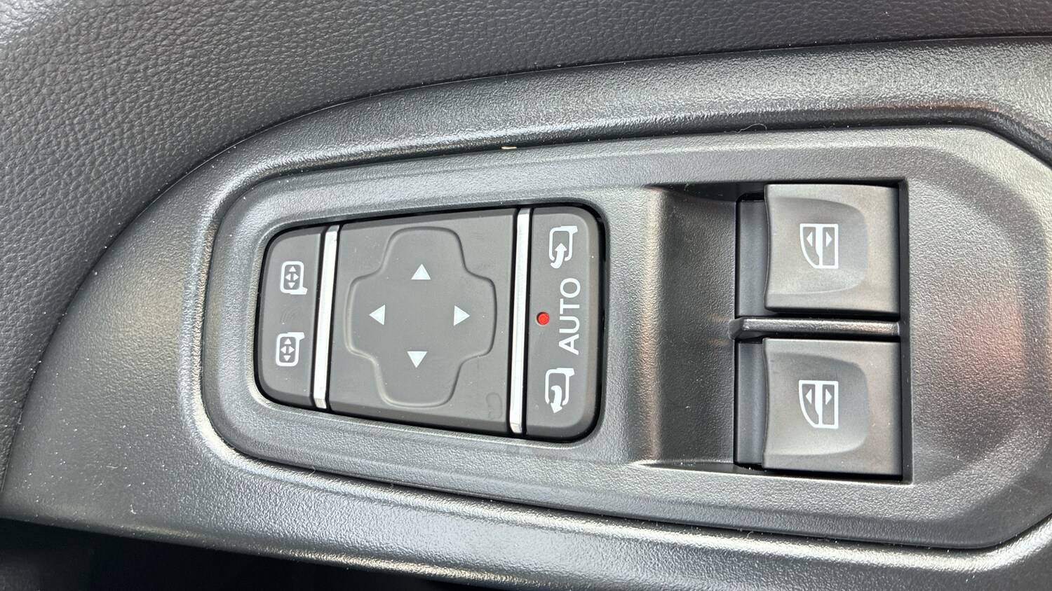 Used Renault Trafic 2025 for sale - 77005837: Photo 32