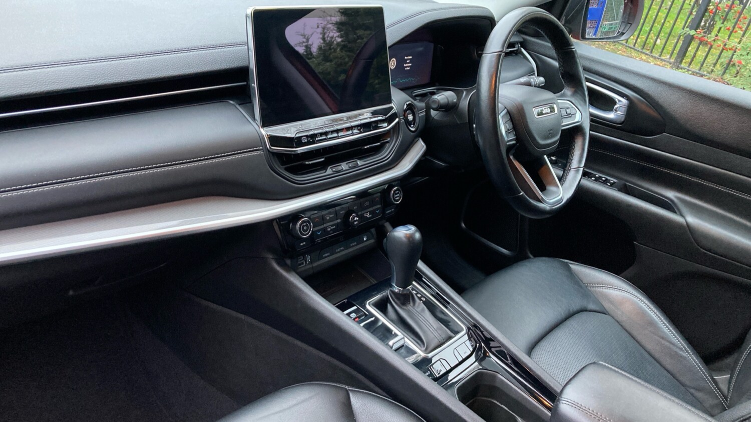 Used Jeep Compass 2023 for sale - 76598843: Photo 9