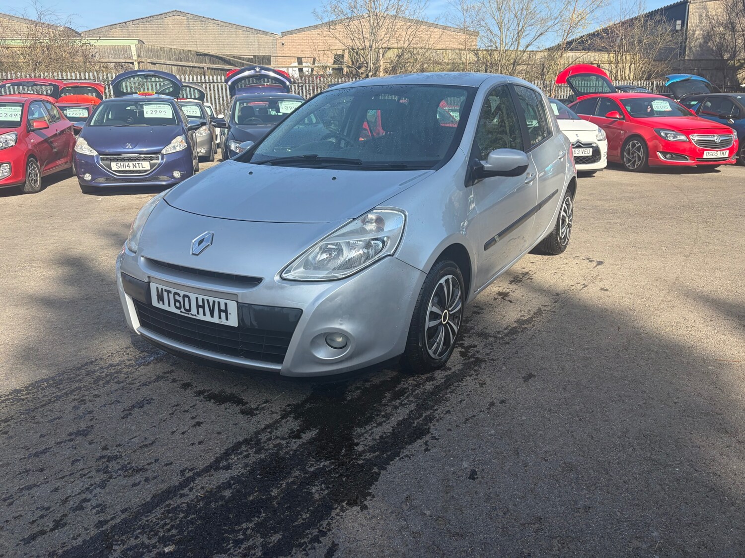 Used Renault Clio 2010 for sale - 77931344: Photo 8