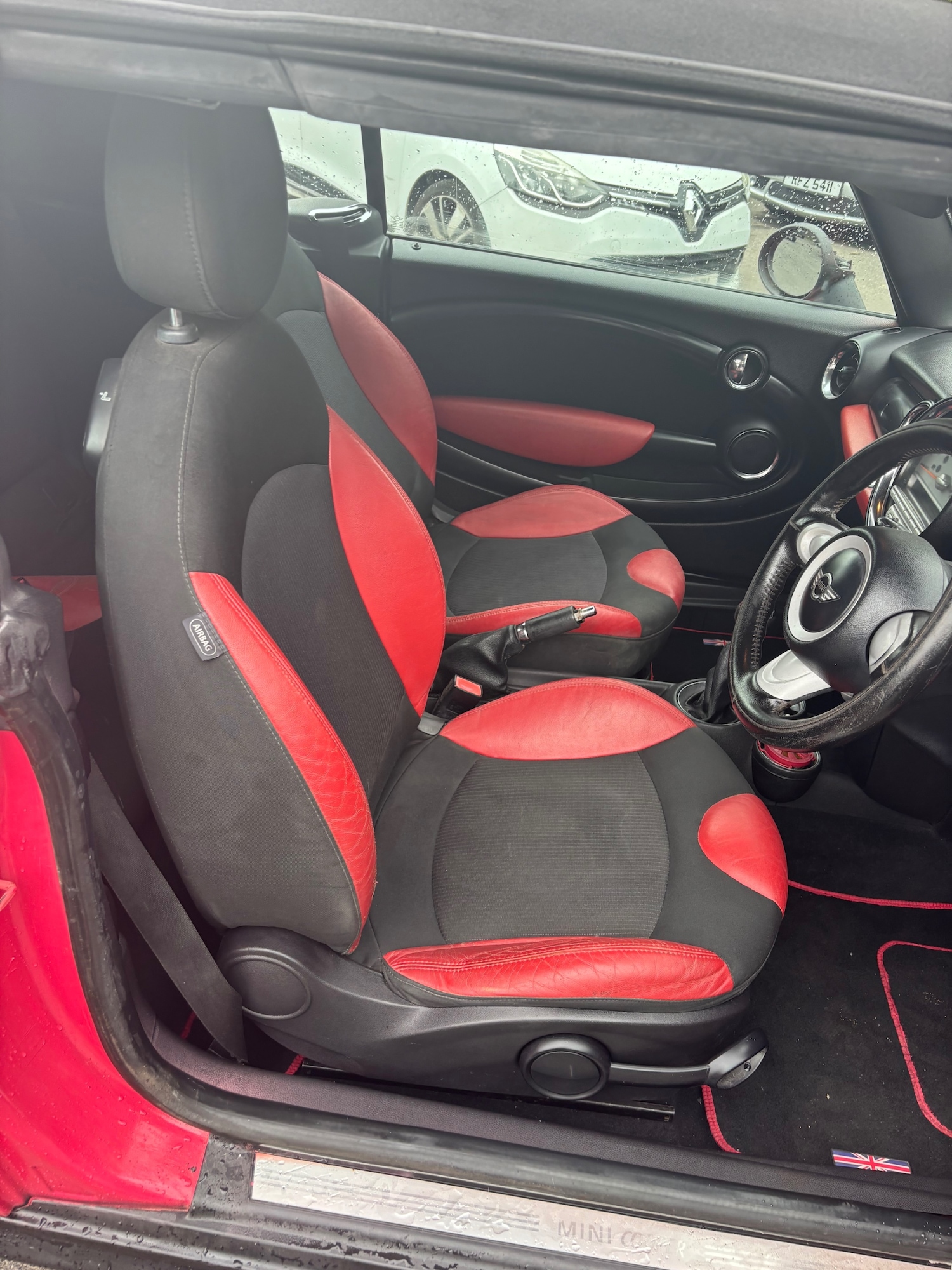 Used MINI Convertible 2010 for sale - 78042158: Photo 8