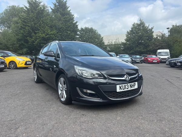 Used Vauxhall Astra 2013 for sale - 75356830: Photo 1