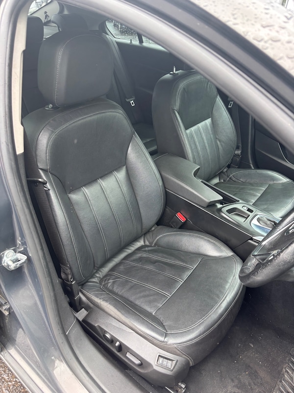Used Vauxhall Insignia 2015 for sale - 75467129: Photo 10