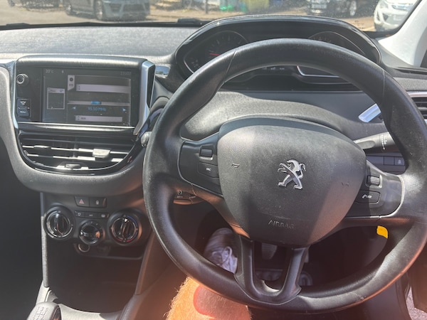 Used Peugeot 208 2012 for sale - 74549017: Photo 10