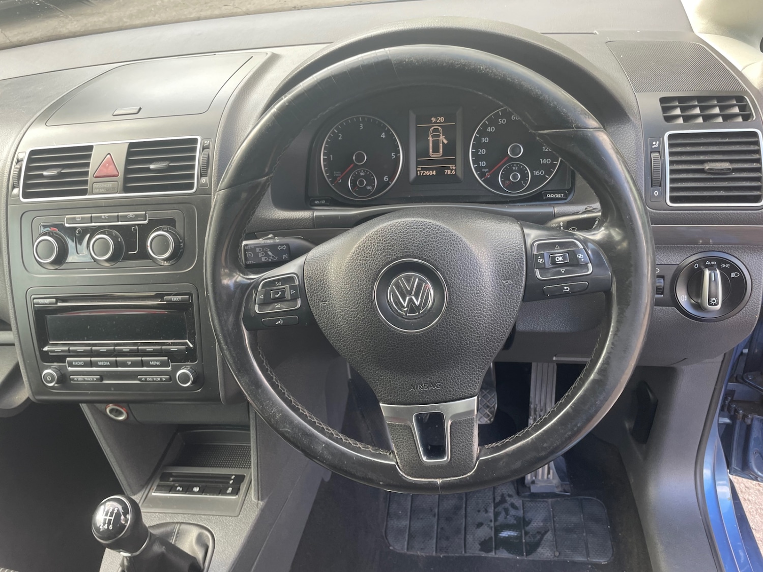 Used Volkswagen Touran 2012 for sale - 77336677: Photo 5