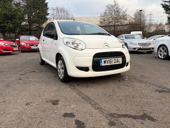 2011 (61) - 1.0i VTR 3dr [AC]