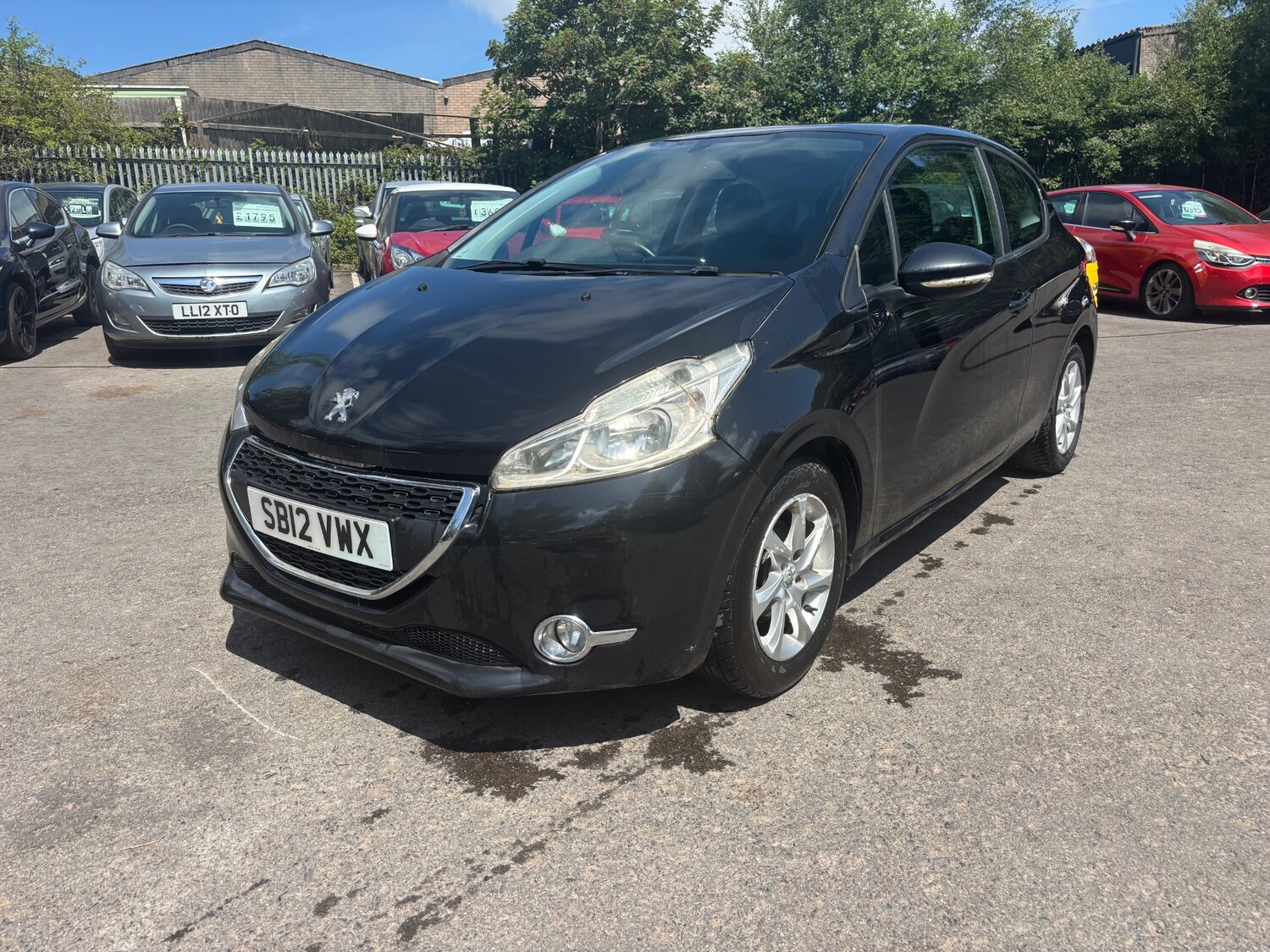Used Peugeot 208 2012 for sale - 78042147: Photo 8