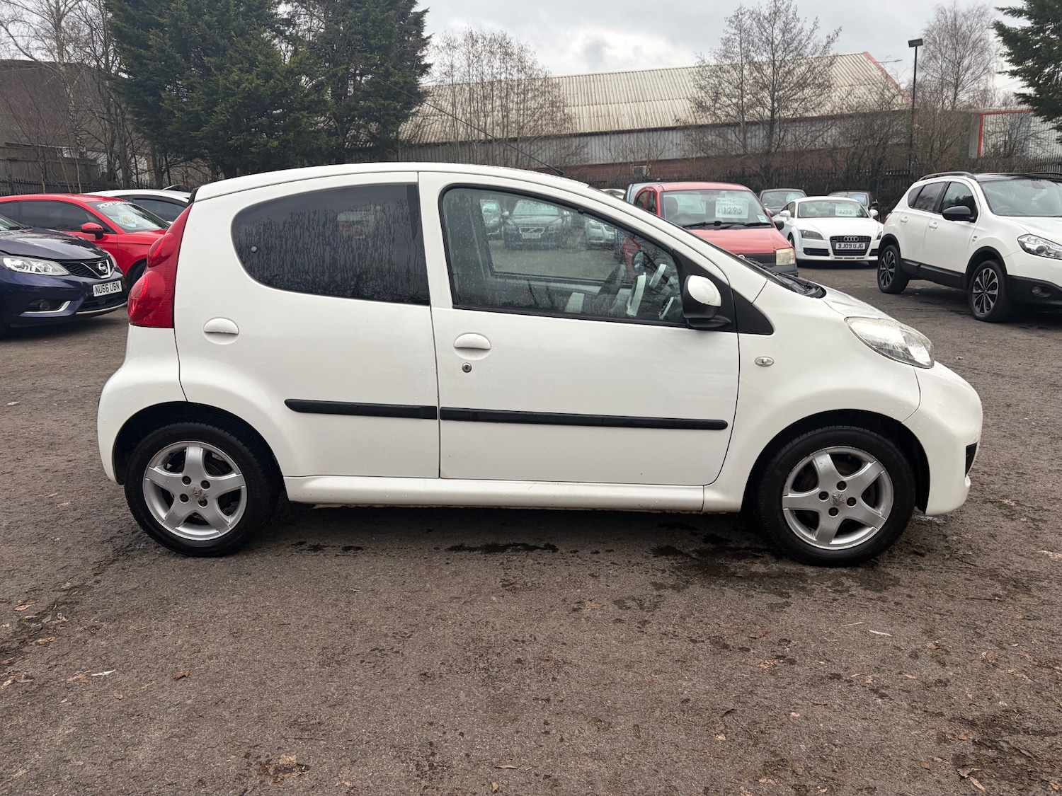 Used Peugeot 107 2011 for sale - 77590014: Photo 3