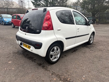 Used Peugeot 107 2011 for sale - 77590014: Photo