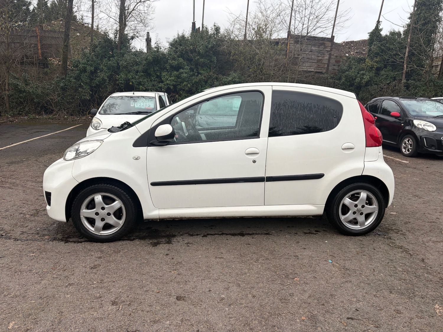 Used Peugeot 107 2011 for sale - 77590014: Photo 6