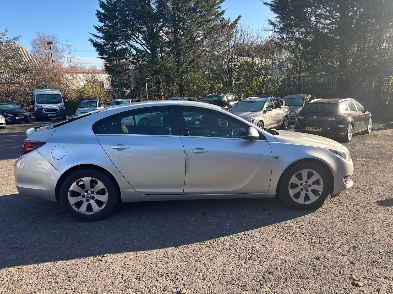 Used Vauxhall Insignia 2015 for sale - 76638022: Photo 2