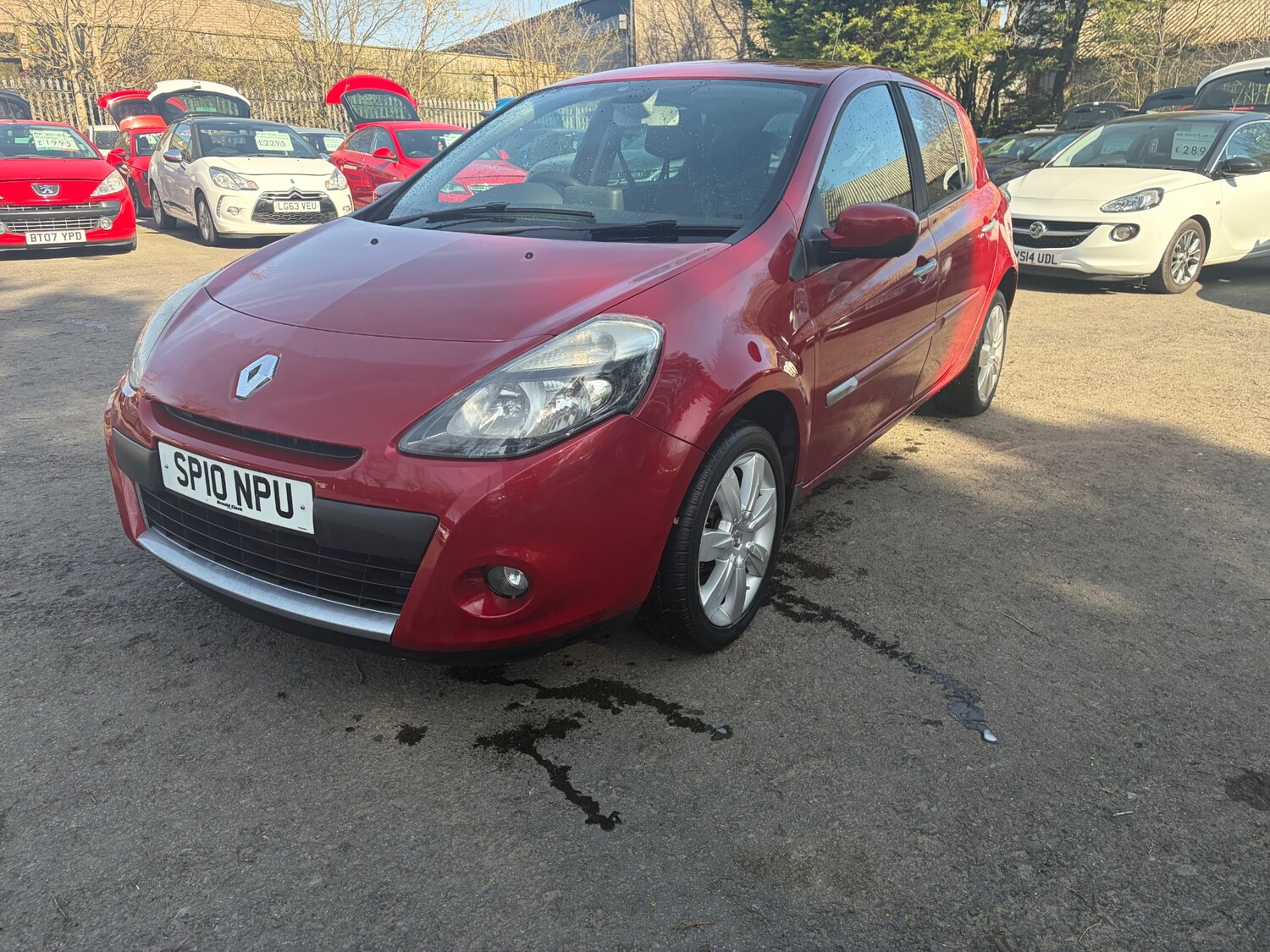 Used Renault Clio 2010 for sale - 77931352: Photo 8