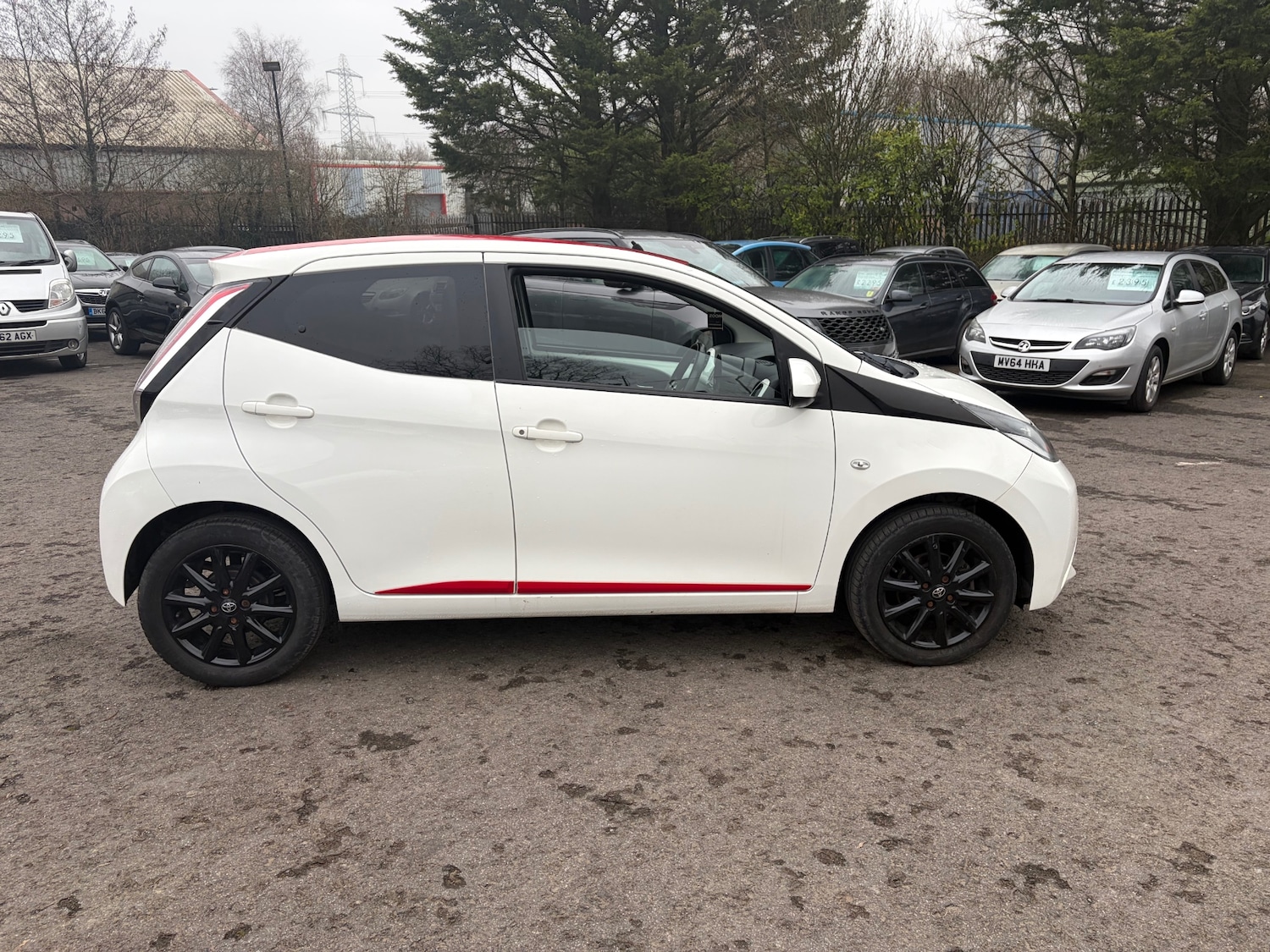 Used Toyota AYGO 2018 for sale - 77789112: Photo 4