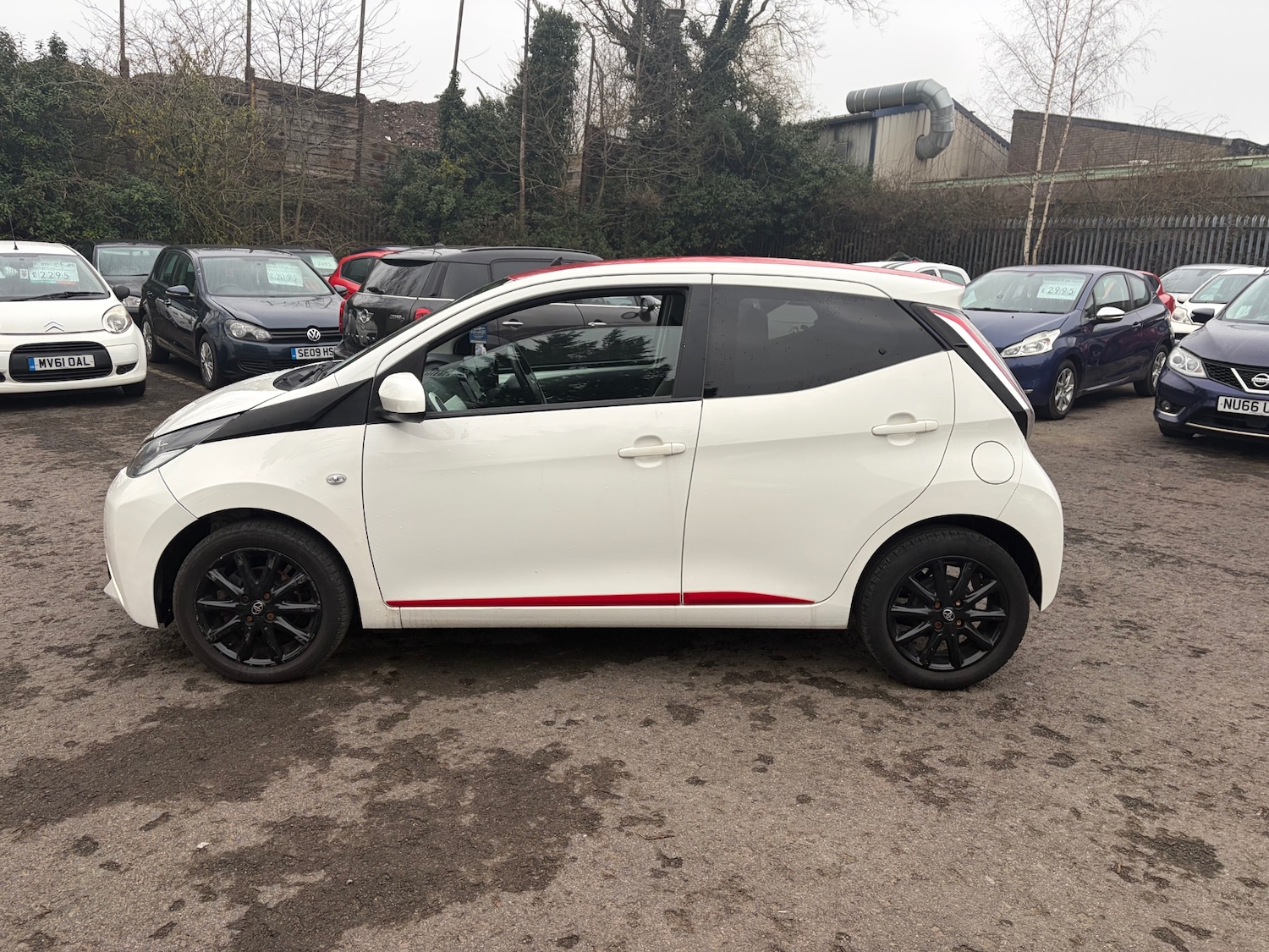 Used Toyota AYGO 2018 for sale - 77789112: Photo 8