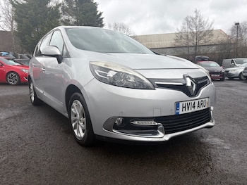 Used Renault Grand Scenic 2014 for sale - 77901238: Photo