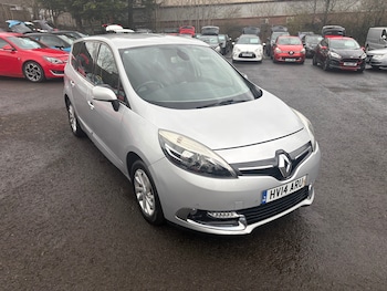 Used Renault Grand Scenic 2014 for sale - 77901238: Photo
