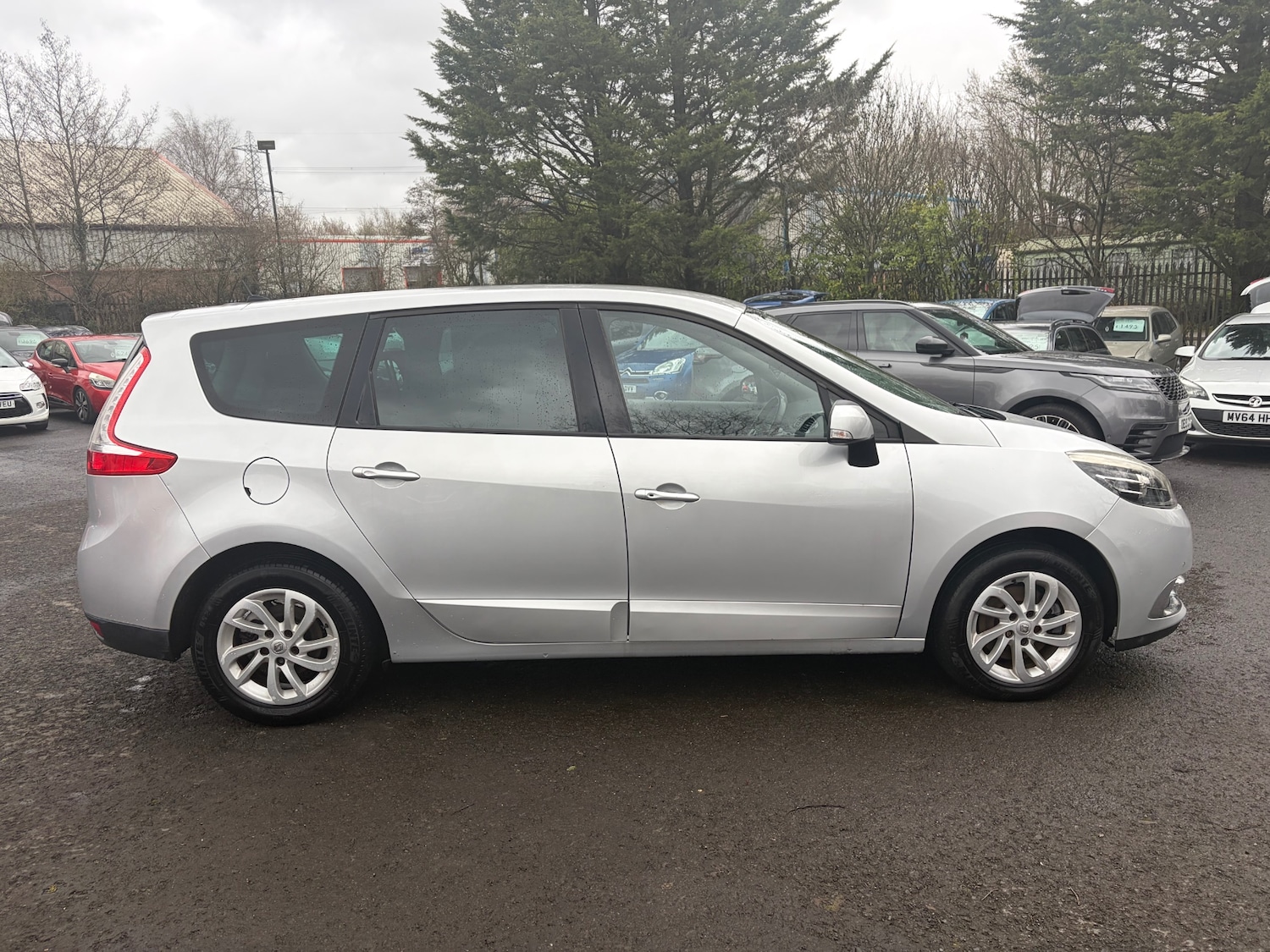 Used Renault Grand Scenic 2014 for sale - 77901238: Photo 4