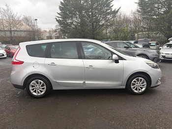 Used Renault Grand Scenic 2014 for sale - 77901238: Photo