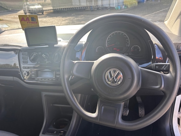 Used Volkswagen up! 2015 for sale - 76243538: Photo 6